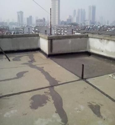 江油漏水维修 楼顶漏水是什么原因，楼顶漏水维修方法是什么?